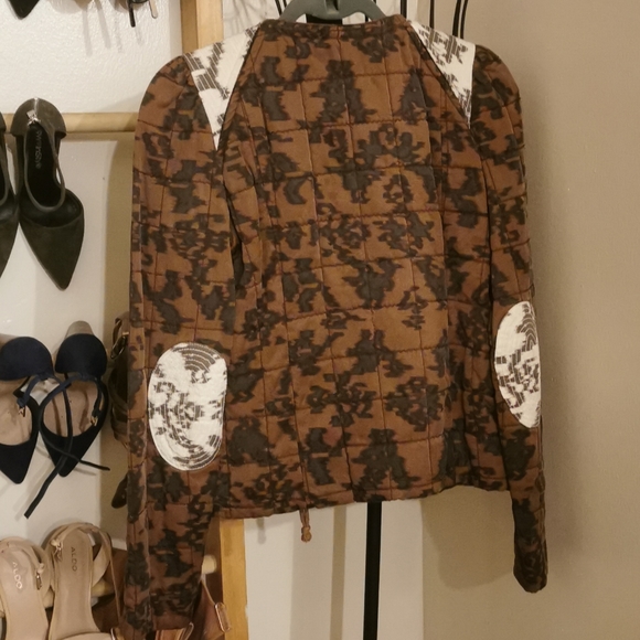 Wilfred modern camo jacket. Size 4. - Picture 2 of 3